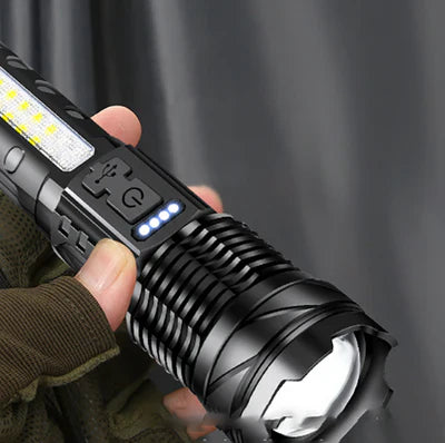 COMPRA 1 LLÉVATE 2 - Linterna Laser TTitanium PRO - PRODUCTO IMPORTADO U.S.A